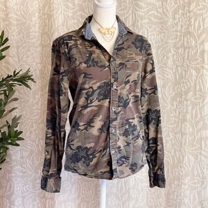 Express‎ Floral Camo Button Down Shirt Size Grunge Military Whimsygoth Army XS